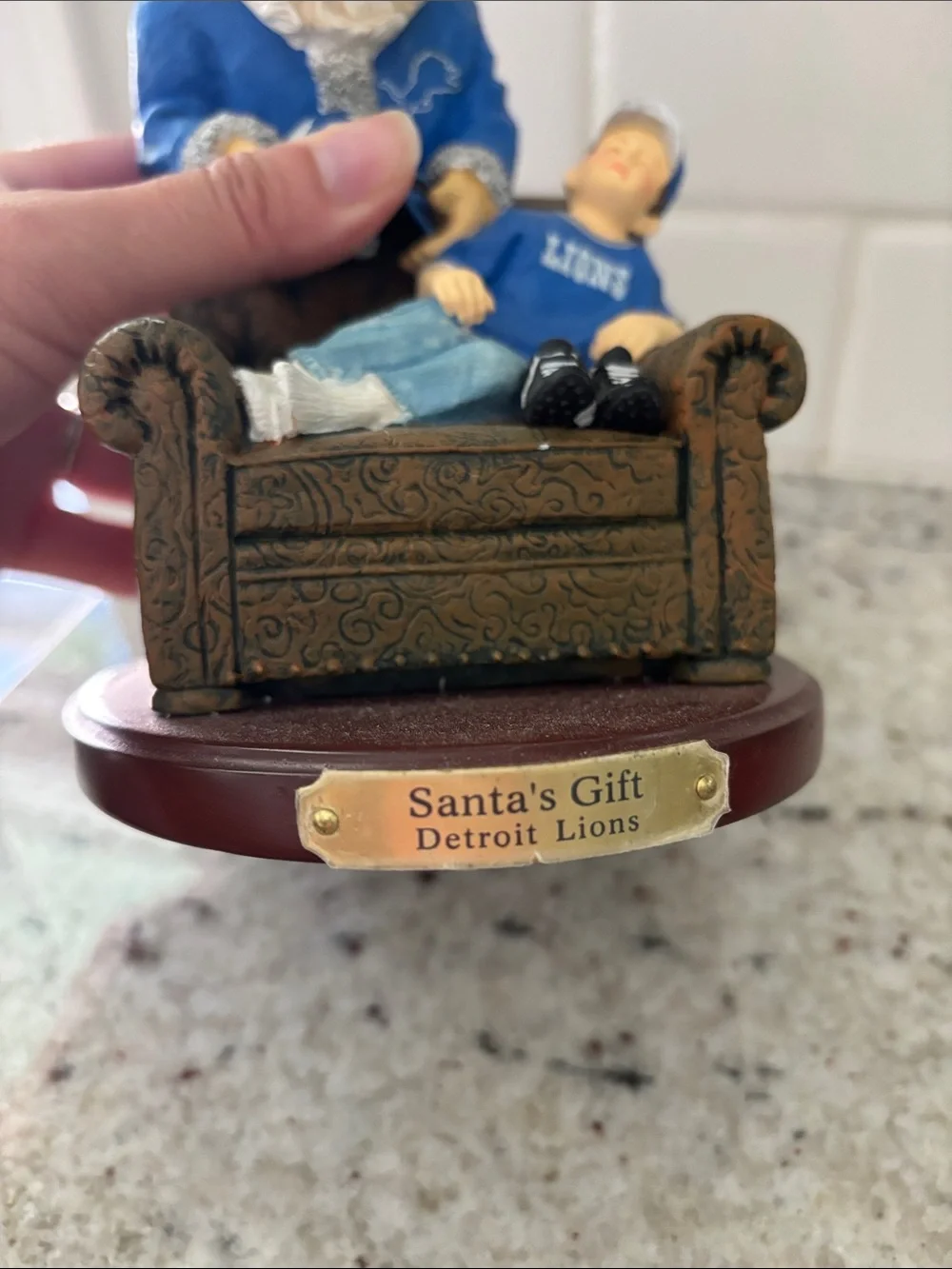 Vintage 2001 “Santa’s Gift: Detroit Lions” figurine
